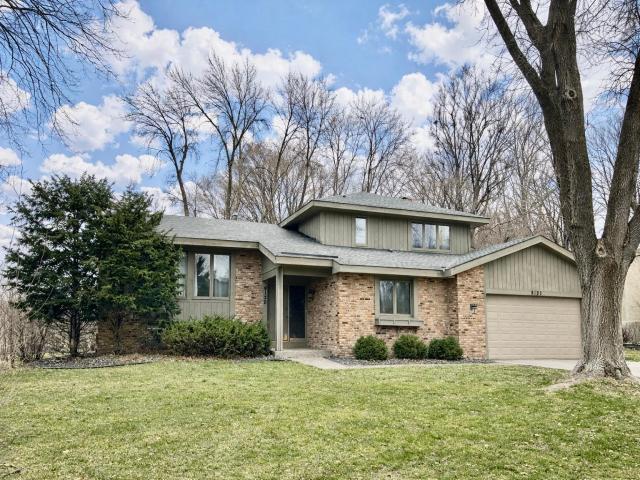 9130 Flyway Circle Eden Prairie MN 55347 - MLS# 7049904