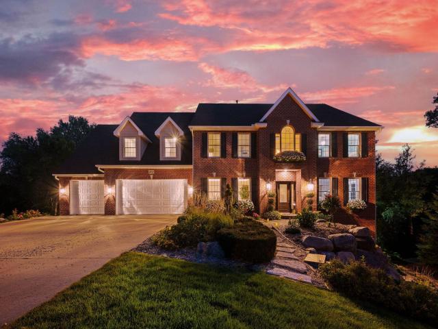 2012 Pine Ridge Drive West Saint Paul MN 55118 - MLS# 7049964