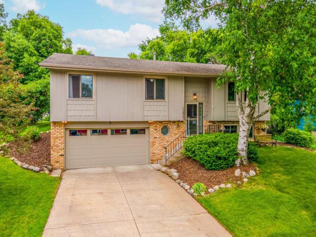 13863 62nd Avenue N Maple Grove MN 55311 - MLS# 7050012