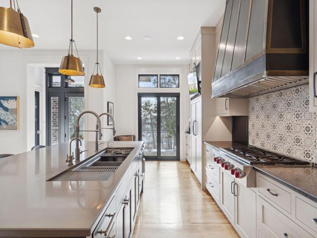 373 Park Street E Wayzata MN 55391 - MLS# 7050116