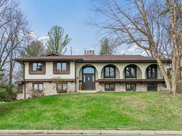 1815 Noble Drive N Minneapolis MN 55422 - MLS# 7050197