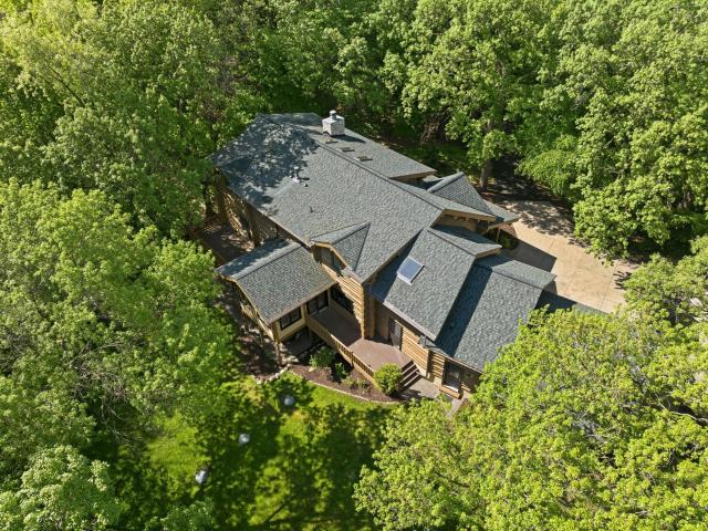 2050 Oakwood Ridge Chanhassen MN 55317 - MLS# 7050705