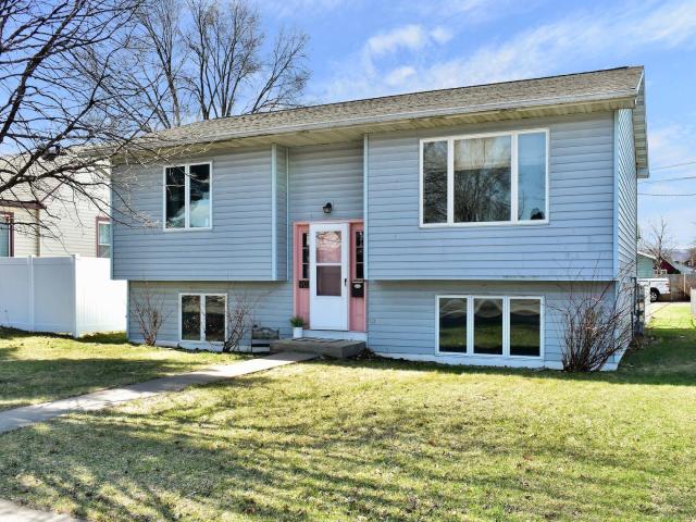 907 E 4th Street Winona MN 55987 - MLS# 7051039