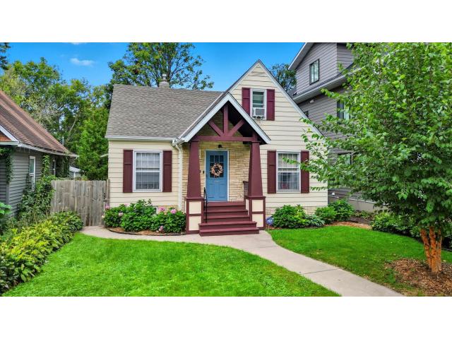 865 19th Avenue SE Minneapolis MN 55414 - MLS# 7051093