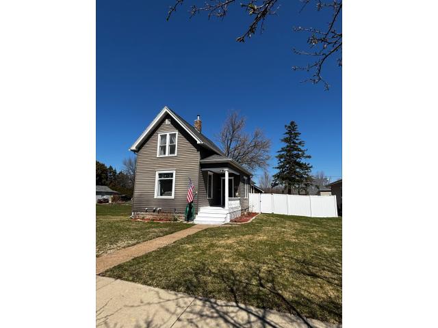 506 N 7th Street Lake City MN 55041 - MLS# 7051250
