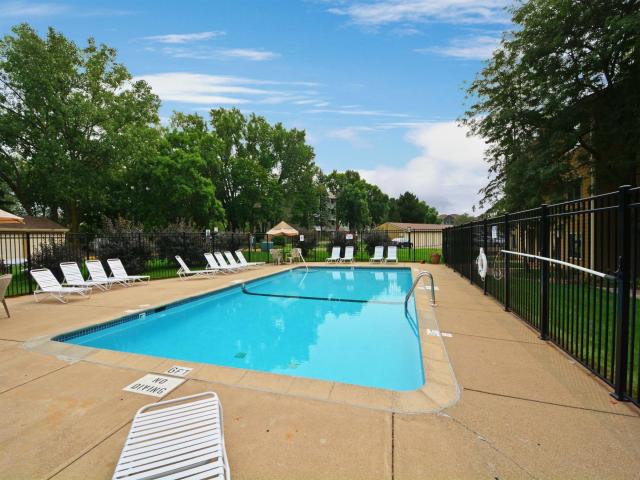 2150 Ridge Drive Unit 24 Saint Louis Park MN 55416 - MLS# 7051261