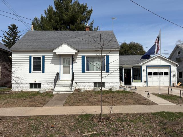 360 W Mill Street Winona MN 55987 - MLS# 7051272
