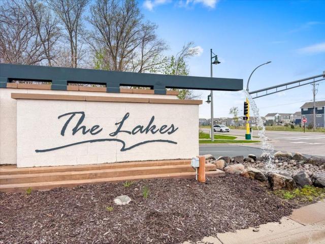 12401 Flanders Court NE Unit B Minneapolis MN 55449 - MLS# 7051544