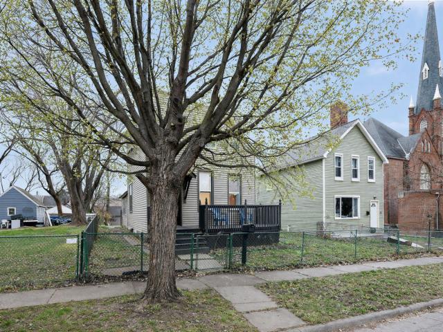 116 Sycamore Street E Saint Paul MN 55117 - MLS# 7051838