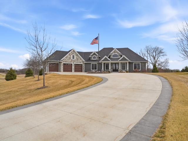 13781 Pribyl Pond Lane Shakopee MN 55379 - MLS# 7051875