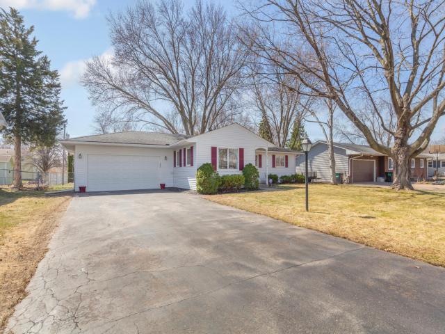 2042 Bluestone Lane Saint Paul MN 55122 - MLS# 7051918