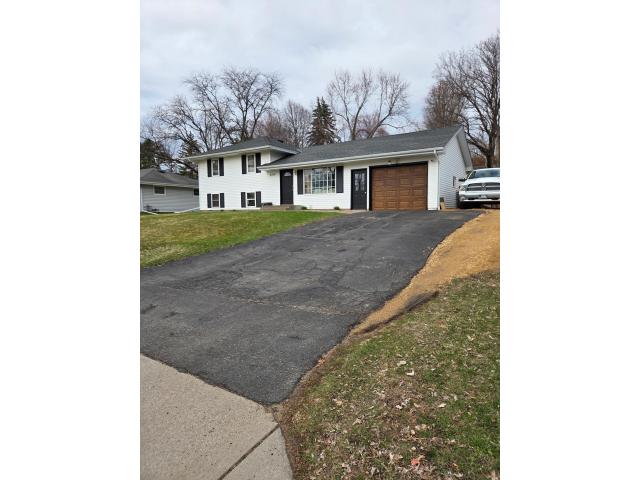 8226 Hillside Trail S Cottage Grove MN 55016 - MLS# 7051974