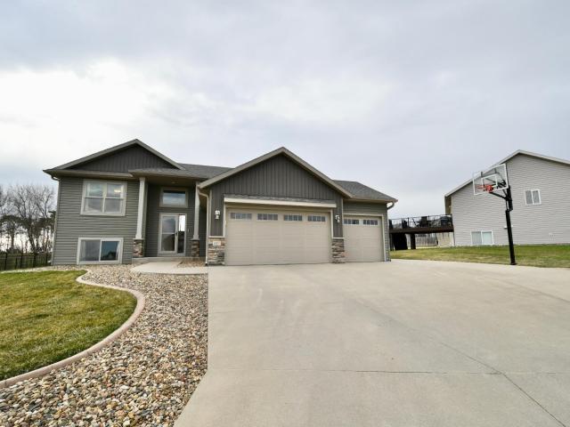 887 Golf View Avenue Zumbrota MN 55992 - MLS# 7051975