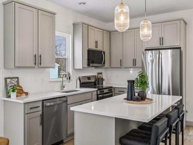 2414 Como Avenue SE Minneapolis MN 55414 - MLS# 7052436