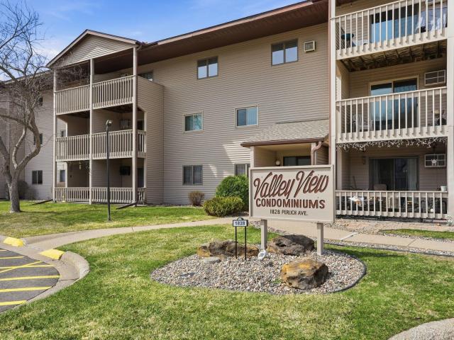 1828 Perlich Avenue Unit 2B Red Wing MN 55066 - MLS# 7052760