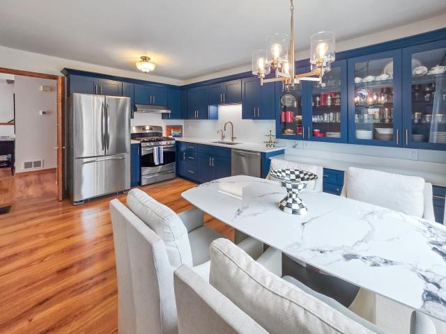 11650 Millpond Avenue Burnsville MN 55337 - MLS# 7053097