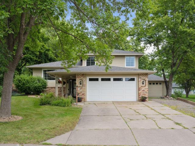 9772 Ives Lane N Maple Grove MN 55369 - MLS# 7053259