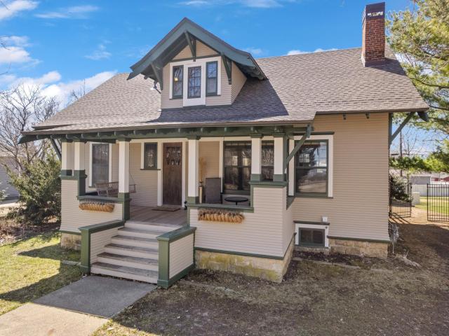 300 5th Street SW Plainview MN 55964 - MLS# 7053648