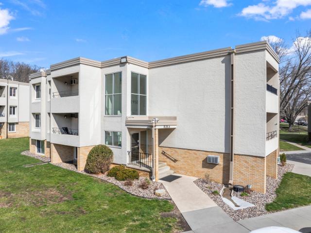 1931 Viking Drive NW Unit 14 Rochester MN 55901 - MLS# 7053681