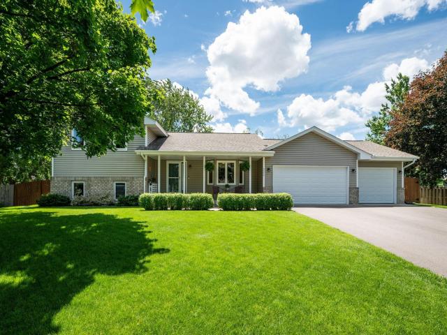 3352 132nd Circle NW Minneapolis MN 55448 - MLS# 7053872
