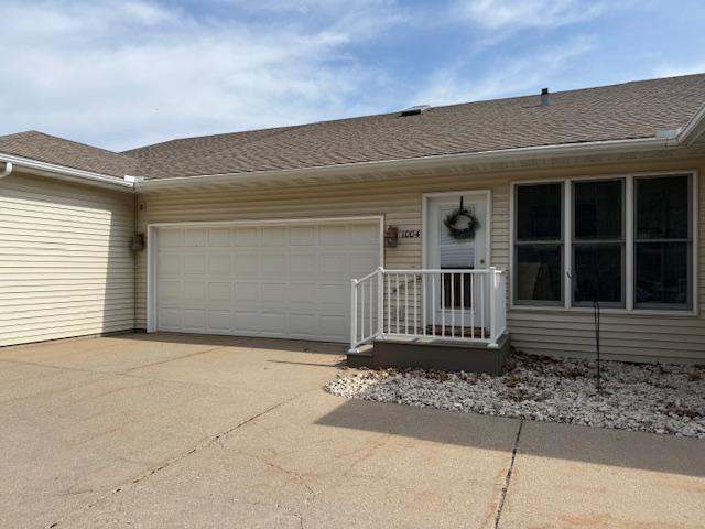 1004 W Lake Boulevard Winona MN 55987 - MLS# 7053950