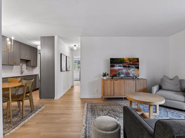 215 Barry Avenue S Unit 202 Wayzata MN 55391 - MLS# 7054284