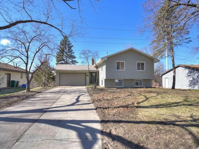 747 Terrace Drive Saint Paul MN 55113 - MLS# 7054351