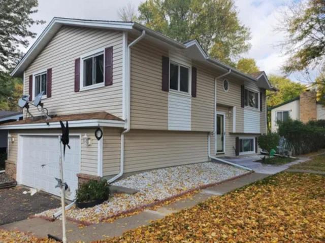 10460 Tamarack Minneapolis MN 55433 - MLS# 7054472