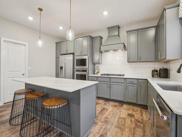 1995 Shady View Court Shakopee MN 55379 - MLS# 7054504