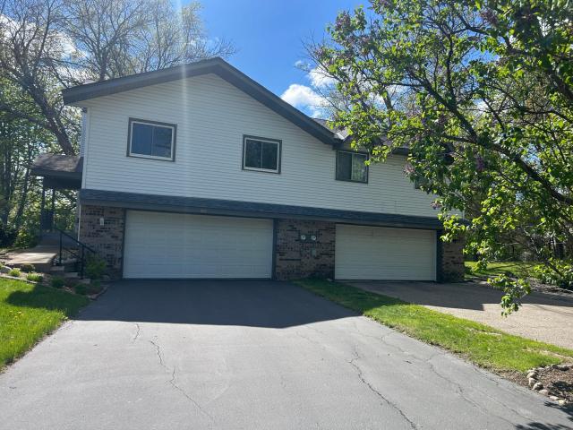 9843 Cavell Circle Bloomington MN 55438 - MLS# 7054599