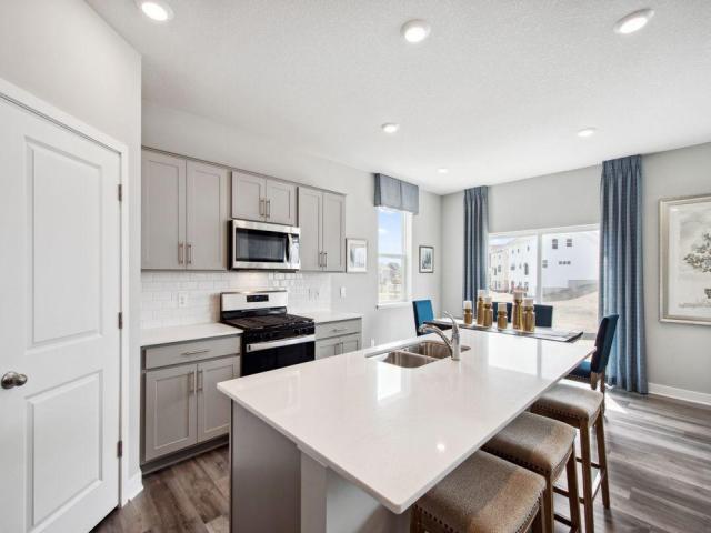 2345 Pleasant Avenue Shakopee MN 55379 - MLS# 7054620