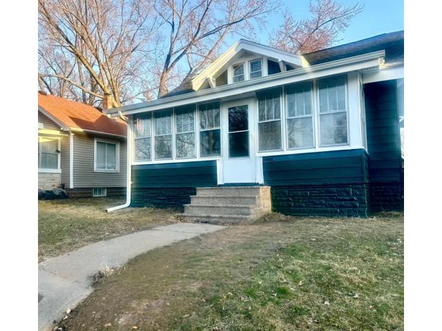 1810 Ross Avenue E Saint Paul MN 55119 - MLS# 7054711