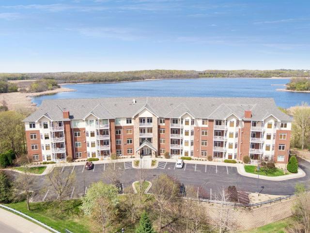 1776 Stieger Lake Lane Unit 100 Victoria MN 55386 - MLS# 7054762