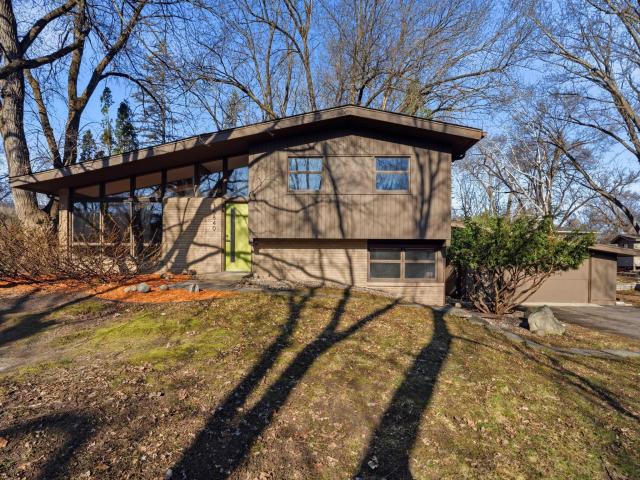 15840 Woodgate Road N Minnetonka MN 55345 - MLS# 7054875