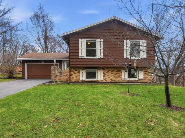 8105 Dakota Lane Chanhassen MN 55317 - MLS# 7054898