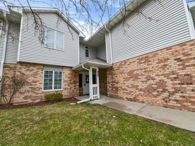 3583 Blue Jay Way Unit 101 Saint Paul MN 55123 - MLS# 7054986