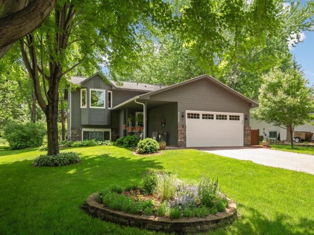 8553 Chanhassen Hills Drive S Chanhassen MN 55317 - MLS# 7055321