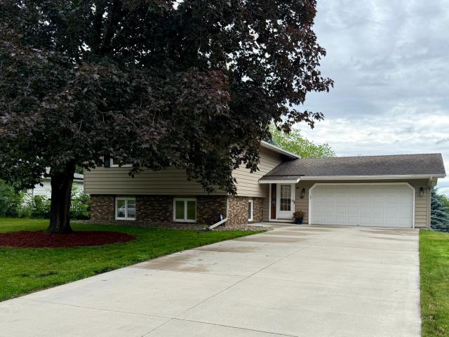 49 14th Avenue SW Saint Paul MN 55112 - MLS# 7055330