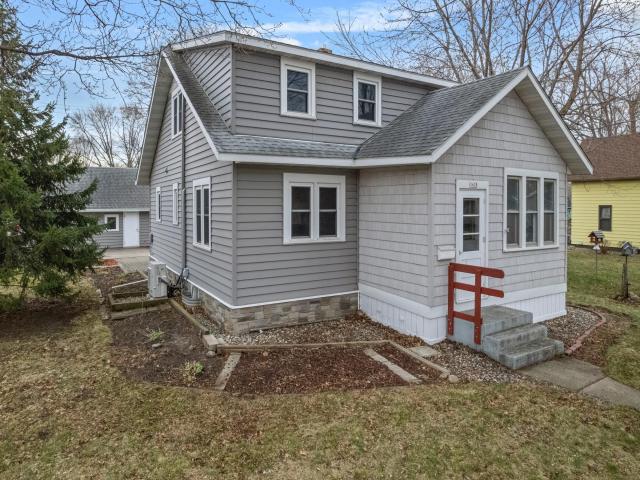 1628 Ford Avenue N Glencoe MN 55336 - MLS# 7055363