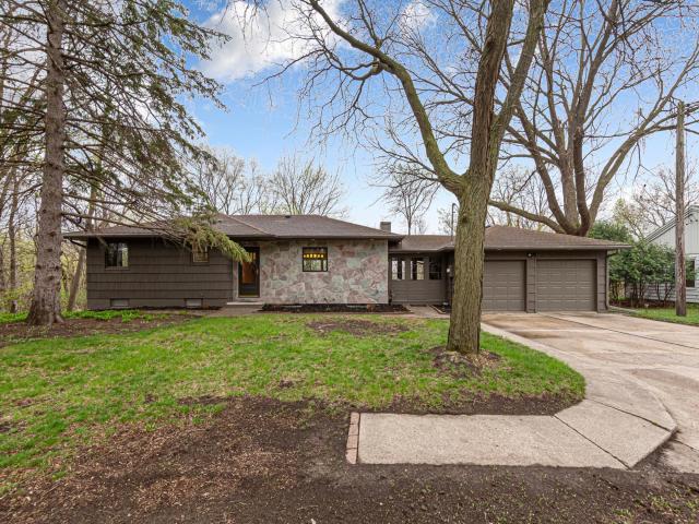 1304 Noretta Drive North Mankato MN 56003 - MLS# 7055420