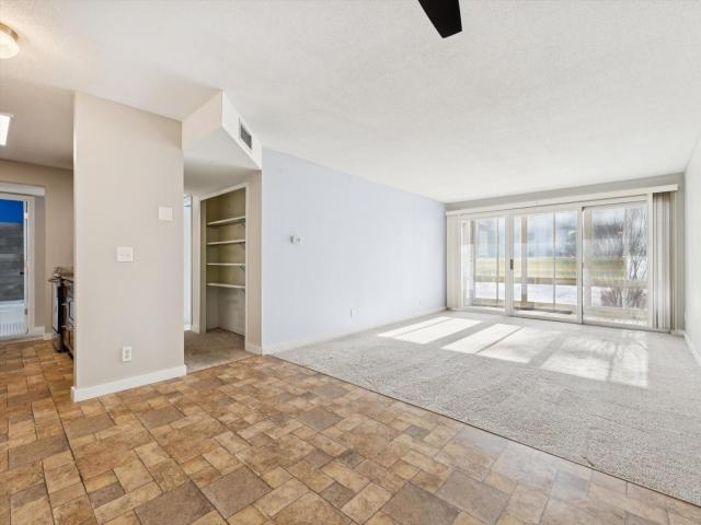 130 Demont Avenue E Unit 142 Saint Paul MN 55117 - MLS# 7055548