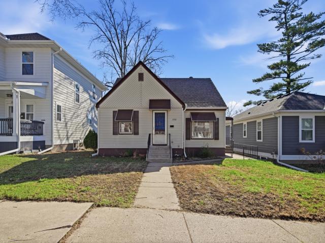 2022 Sheridan Avenue N Minneapolis MN 55411 - MLS# 7055575