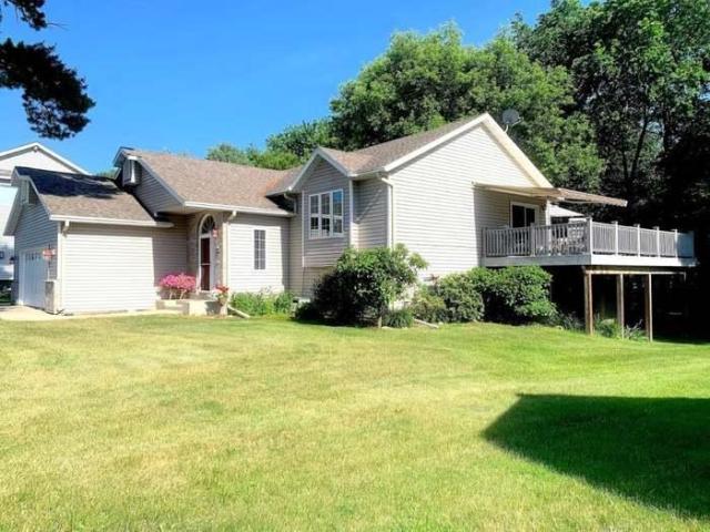 525 Lancaster Boulevard Zumbrota MN 55992 - MLS# 7055893