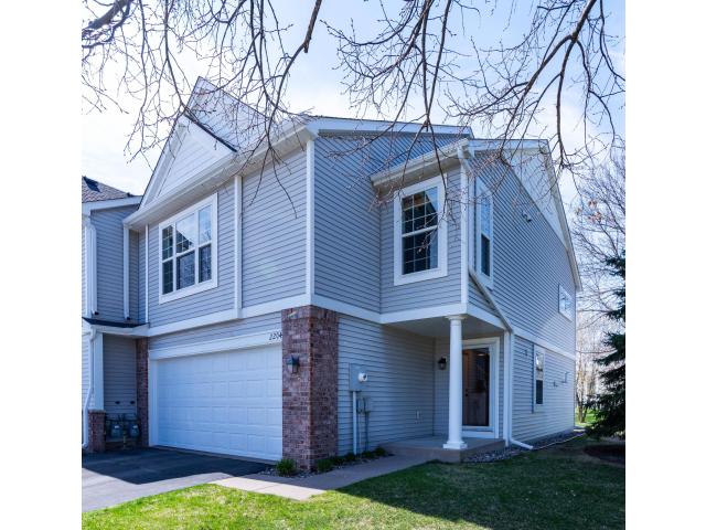 2204 Saint Johns Circle Saint Paul MN 55129 - MLS# 7055956
