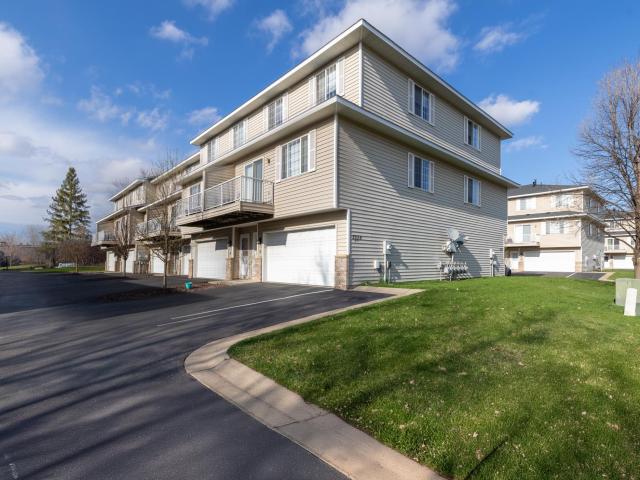 2509 Cobble Hill Court Unit A Saint Paul MN 55125 - MLS# 7055994