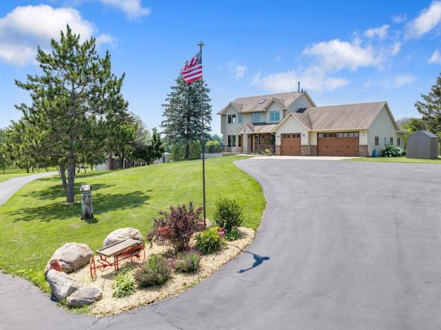 5875 Meadowlark Lane Prior Lake MN 55372 - MLS# 7056107