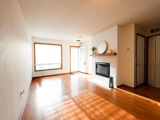 1727 Riverwood Drive Unit 62 Burnsville MN 55337 - MLS# 7056260