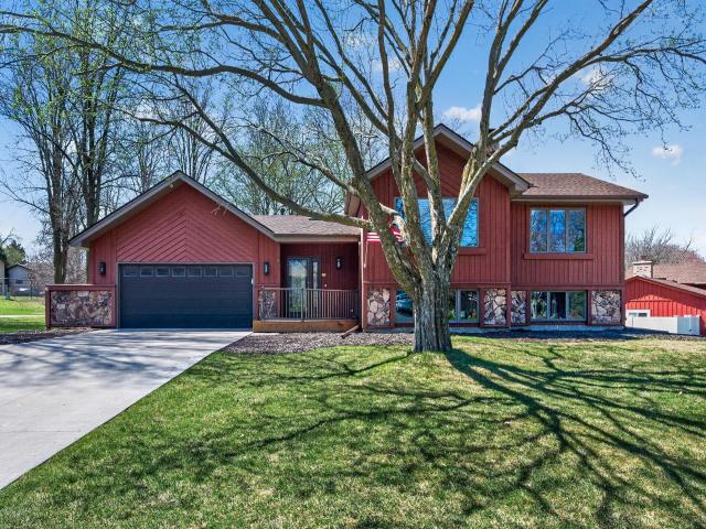 4615 Deerwood Lane N Minneapolis MN 55442 - MLS# 7056402