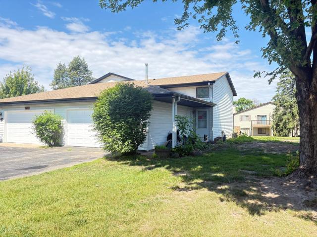 3826 Goodwin Avenue N Saint Paul MN 55128 - MLS# 7056454