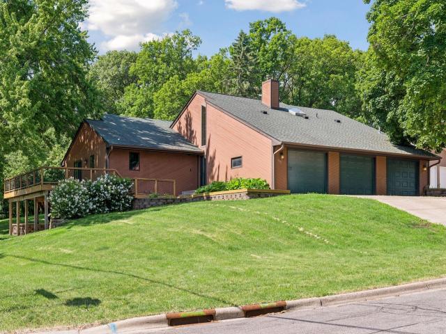332 Brooks Avenue E Saint Paul MN 55117